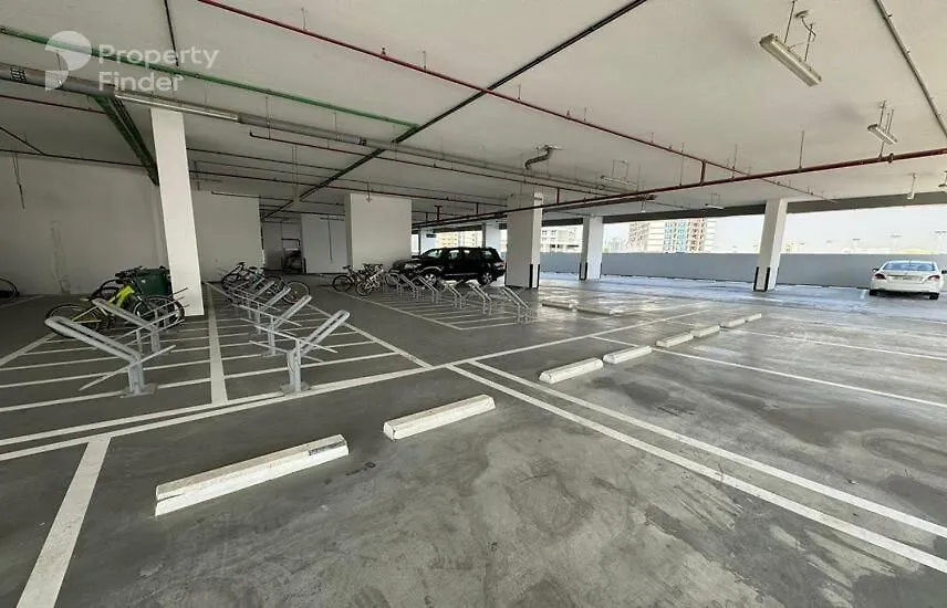 1Br Hera Tower Dubai